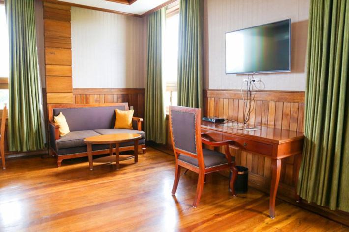 Alta D' Tagaytay Hotel Тагайтай Экстерьер фото