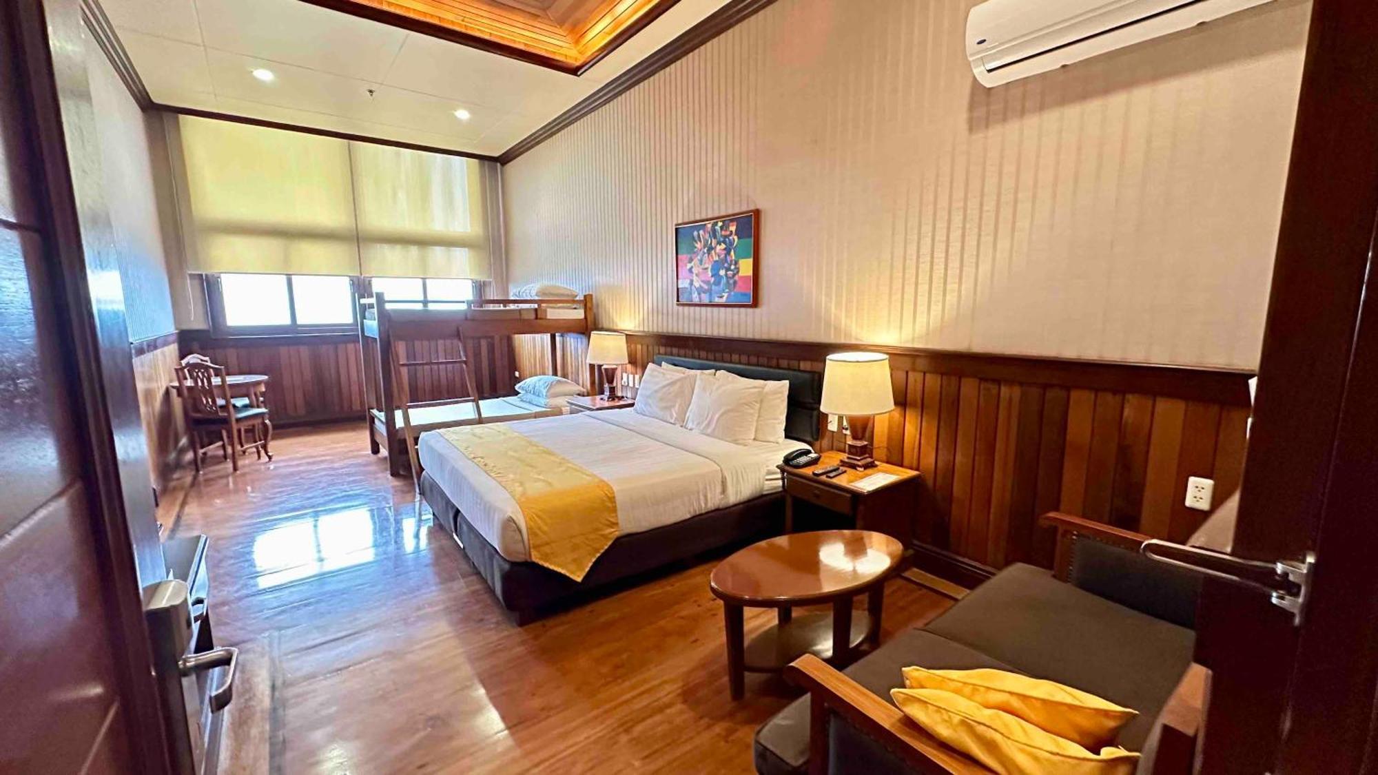 Alta D' Tagaytay Hotel Тагайтай Экстерьер фото