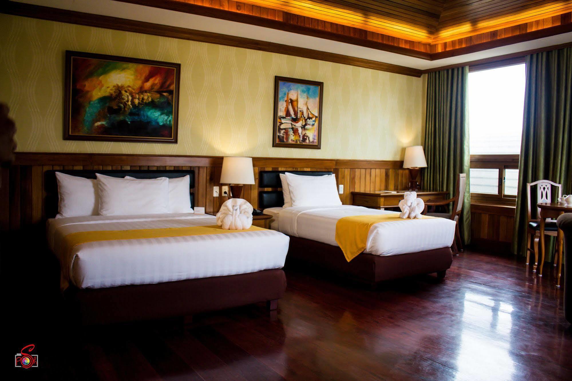 Alta D' Tagaytay Hotel Тагайтай Экстерьер фото
